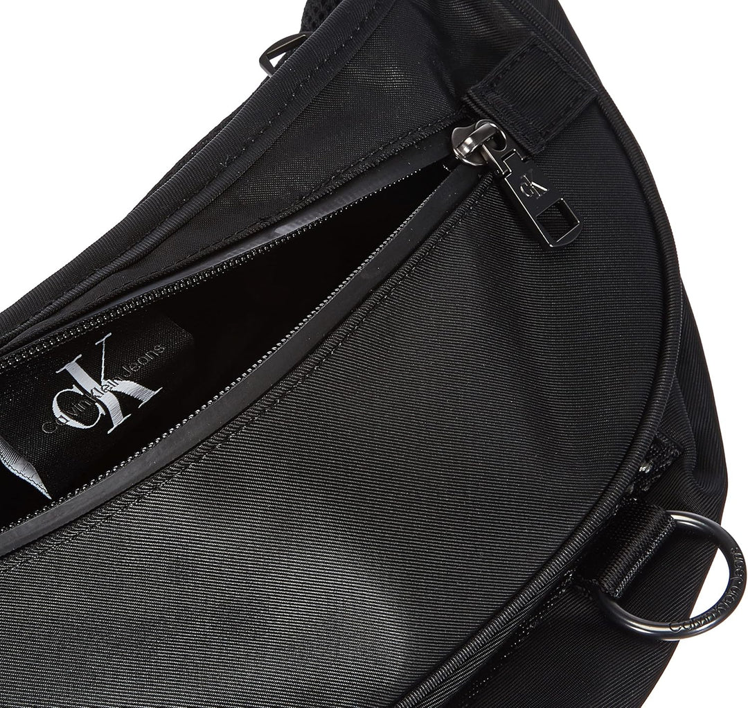 Calvin Klein Jeans Herren Umhängetasche Ultralight Sling Klein Jeans, Schwarz (Black), Einheitsgröss