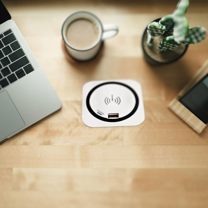 kalb | QI Einbau Schnellladegerät 15W weiss 7,5cm Ø - Smart Wireless USB Charger, USB-Port, USB-C Po