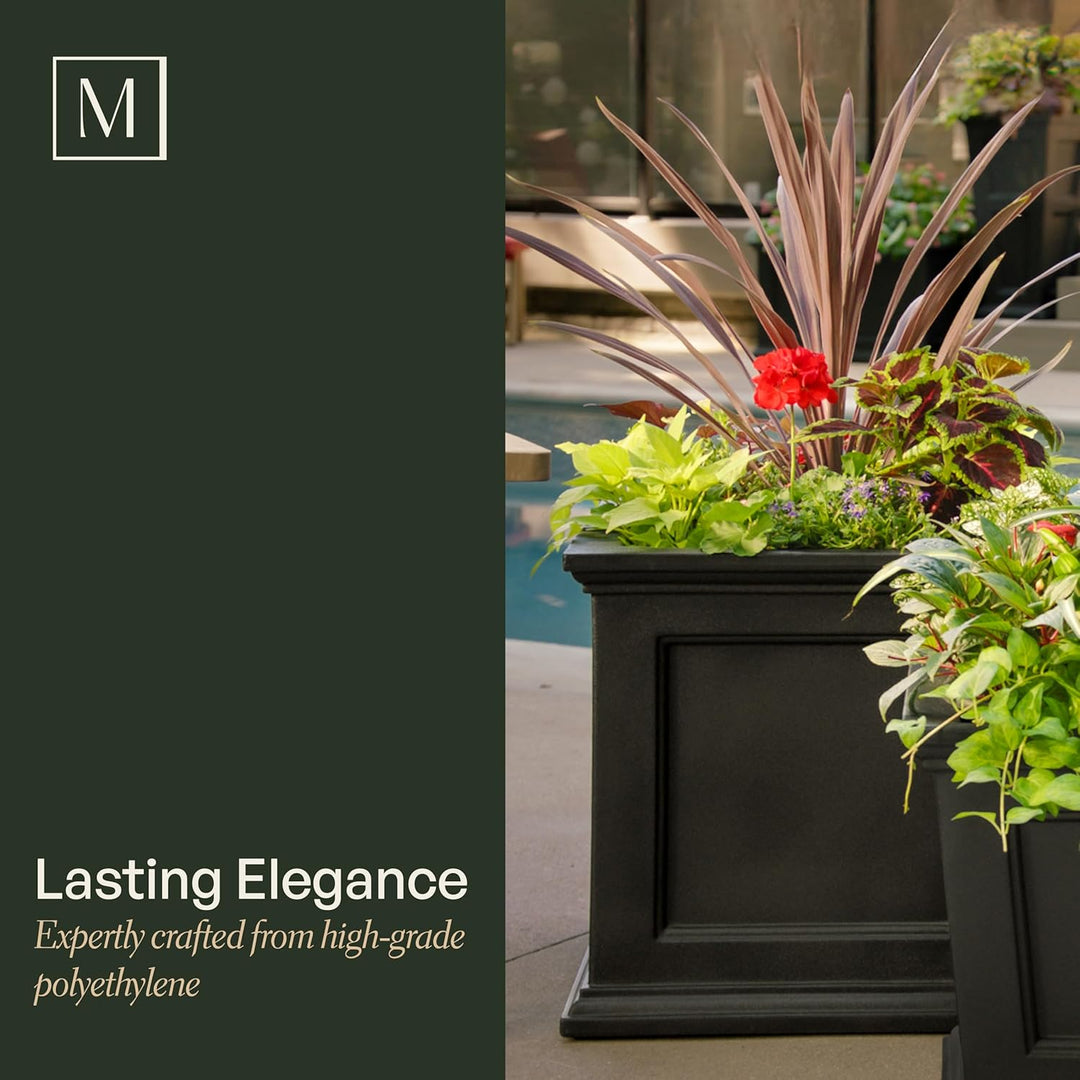 Mayne Fairfield quadratischer Übertopf für Blumen, selbstbewässernd, witterungsbeständig, langlebige