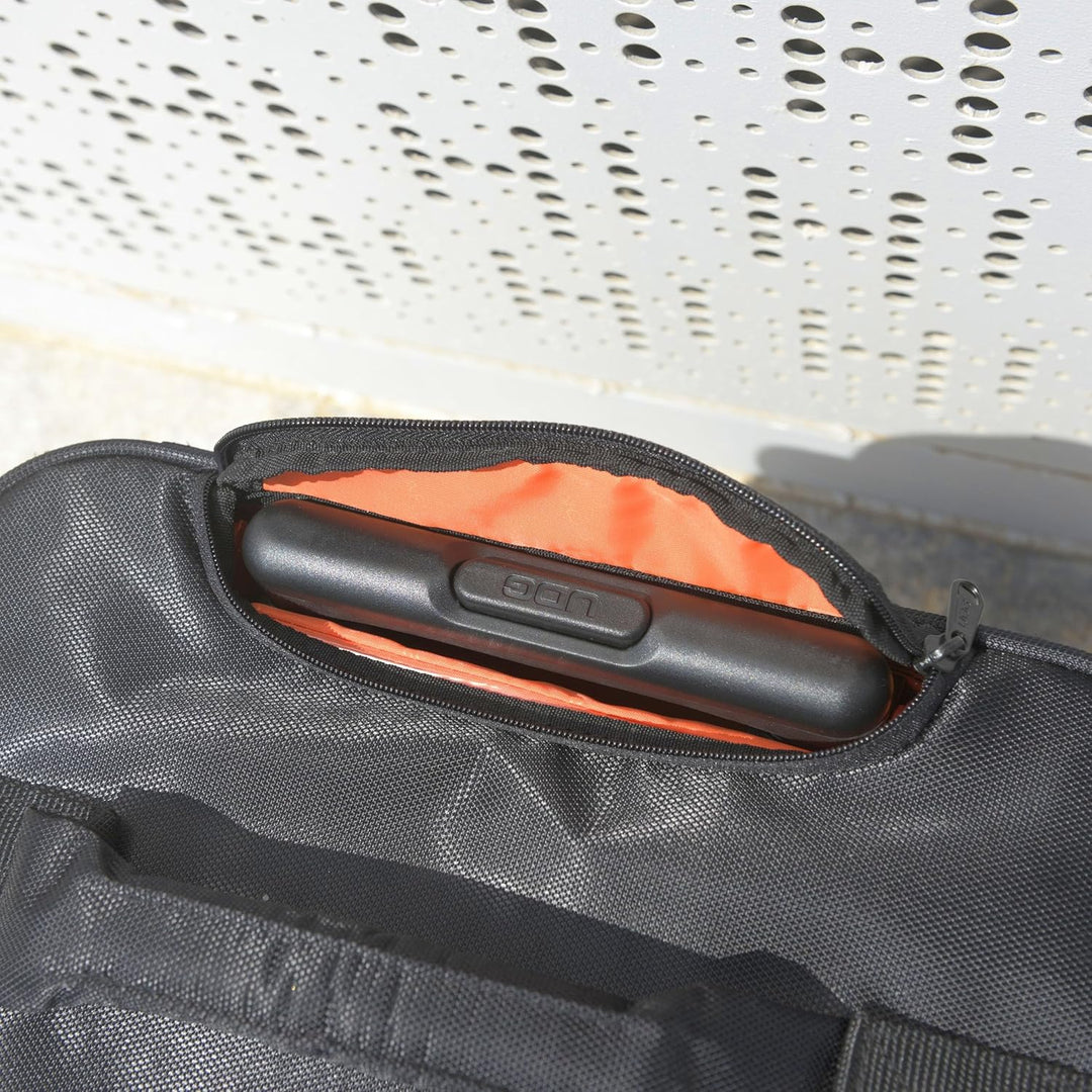 UDG Ultimate SlingBag Trolley DeLuxe Schwarz, Orange im Inneren MK2 (Ohne CD Wallet) U9981BLOR Schwa