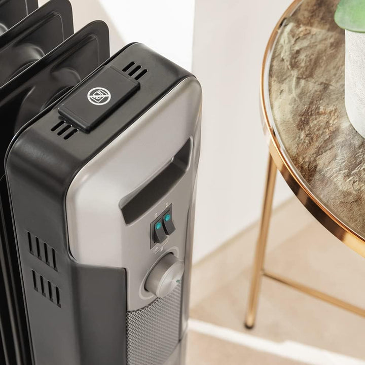 Cecotec Öl- Radiator ReadyWarm 11000 Space Black. 2500 W, 11 Modulen, 3 Leistungsstufen, Kabelaufbew