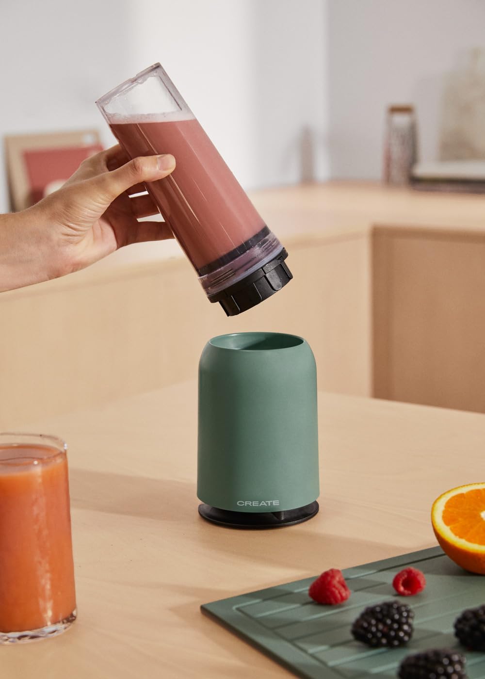 CREATE/MOI/Standmixer Salbeigrün/Mixer für Smoothies und Milchshakes, 400ml Glas, BPA-frei, tragbar,