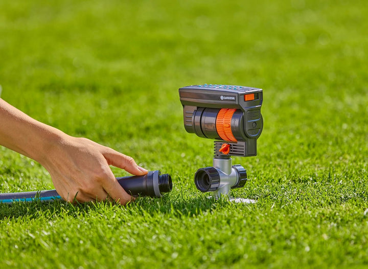 Gardena Oszillierender Sprinkler „ZoomMaxx“ auf Metallstufenspitze Schwingend