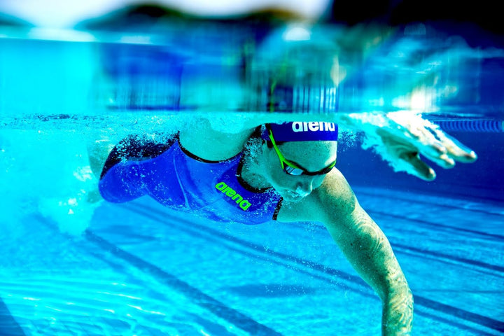 arena Tracks Anti-Fog Wettkampf Schwimmbrille Unisex für Erwachsene, Schwimmbrille mit UV-Schutz, 4