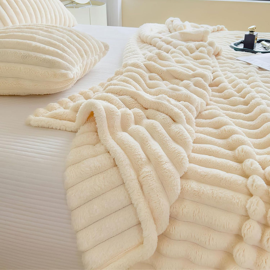 Kuscheldecke 200x230 cm - Warme Flausige Bettüberwurf Decke und Sofadecke Mama, Frauen und Freundin