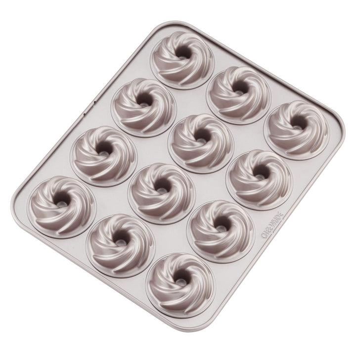 CHEFMADE Rohr Kuchen Form, Antihaft-Zyklon-Donut-Back Geschirr mit 12 Kavitäten zum Backen im Ofen (