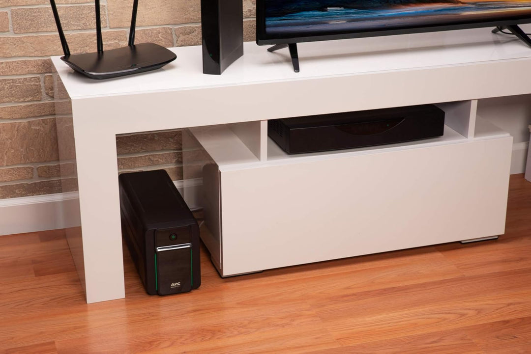 APC by Schneider Electric Easy UPS - BVX900LI - unterbrechungsfreie Stromversorgung 900 VA / 480 wat