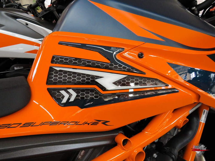 BIKE-label Tankpad Set kompatibel für KTM 1290 Super Duke R ab BJ 2020-850001