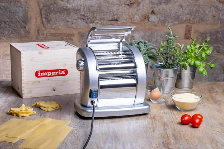 Imperia Pastapresto Ruvida Gourmet Linie. Elektrische Nudelmaschine Made in Italy. Frischpastamaschi
