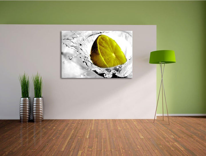Limette im Wasser schwarz/weiss Format: 100x70 auf Leinwand, XXL riesige Bilder fertig gerahmt mit K