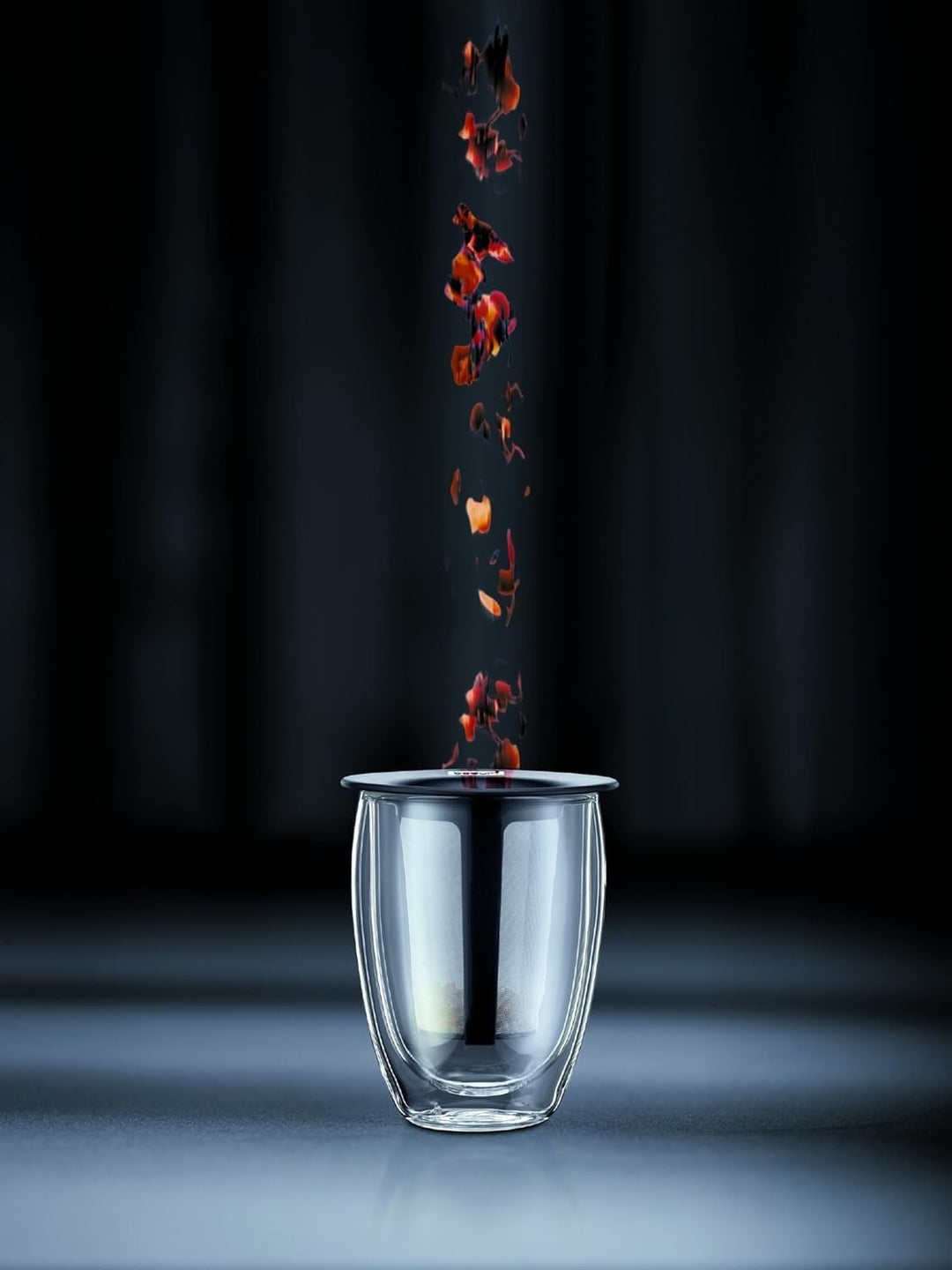 Bodum TEA FOR ONE Teeglas mit Kunststofffilter (Doppelwandig, Isoliert, 0,35 liters) schwarz, Schwar