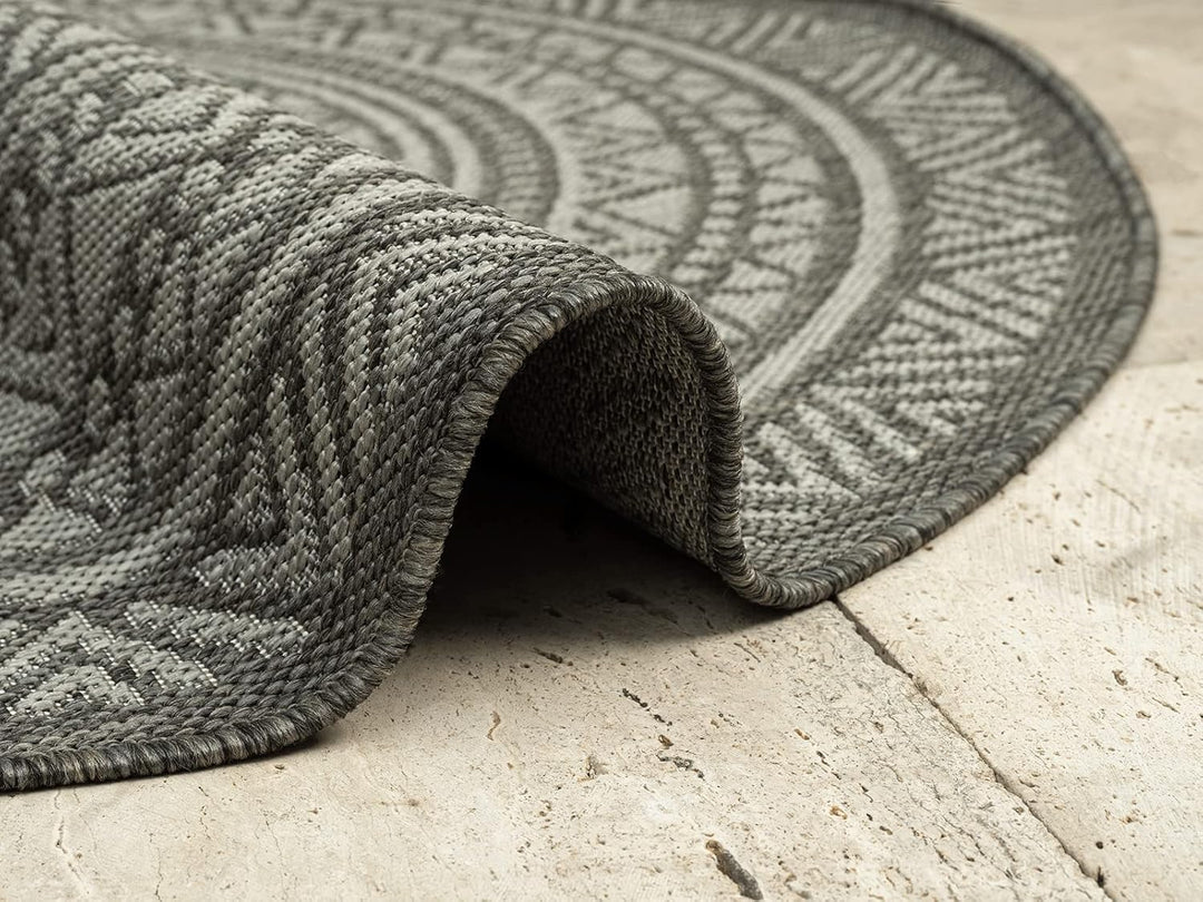 the carpet Mistra - Moderner In- und Outdoor Teppich, perfekt für das Wohnzimmer, Schlafzimmer oder