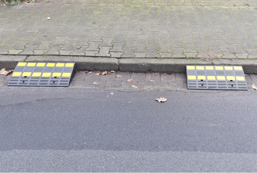 2X Bordsteinrampe 100mm | Auffahrrampe | Auffahrhilfe | Gummirampe | Schwellenrampe 100 mm, 100 mm