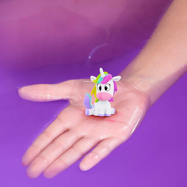 INKEE Geschenkbox Unicorn | Box mit 6 Badebomben für Kinder mit Überraschung, 6 Badekugeln mit Einho