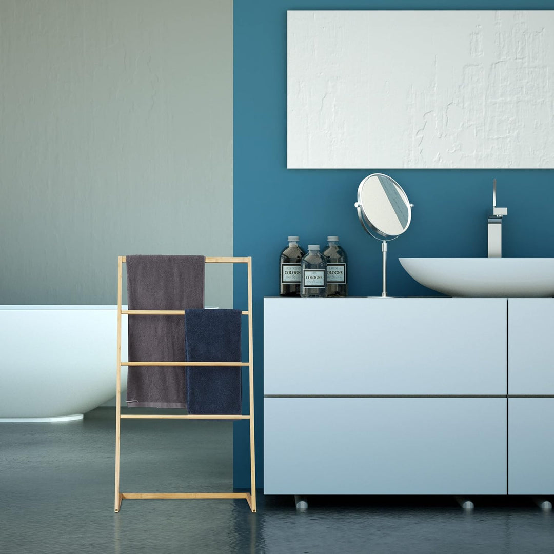 Relaxdays Handtuchhalter stehend aus Bambus, 4 Sprossen, für Handtücher & Kleidungsstücke, HxBxT 110