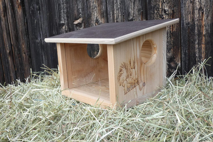 Eichhörnchen Futterhaus aus hochwertigem Lärchenholz, deutsches Qualitätsprodukt, von Hand gefertigt