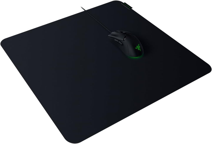 Razer Sphex V3 Large - Ultra dünnes Gaming-Mauspad (450 mm breit x 400 mm hoch, Glattes Design, Robu