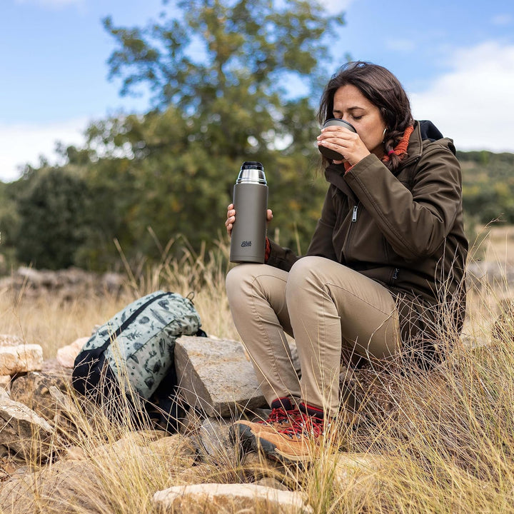Esbit Classic Isolierflasche - Thermoskanne für warm &amp; kalt - Thermosflasche mit 2 Bechern - Trinkfl