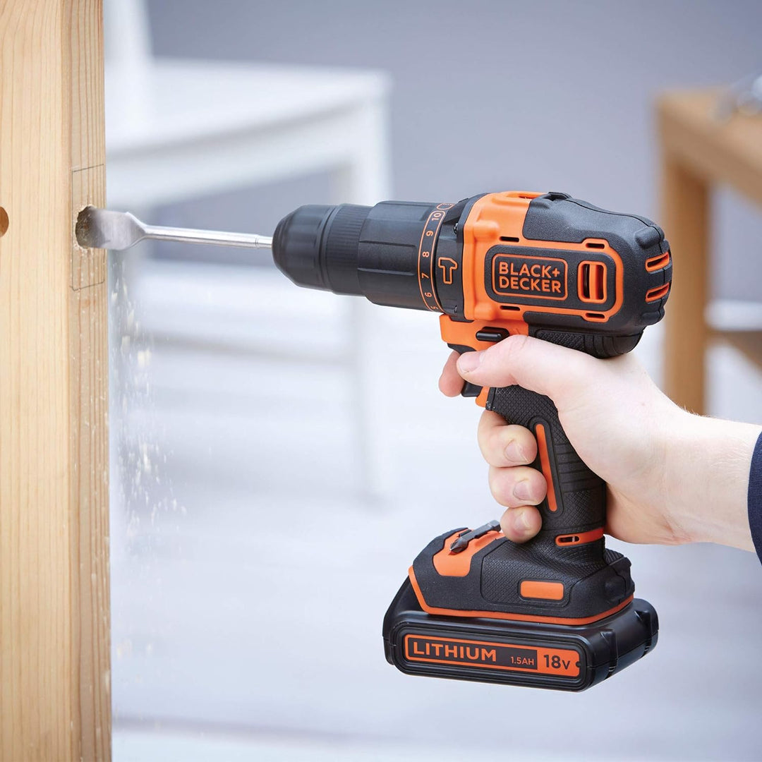 Black & Decker BCK22S1S 18V 1,5Ah Li-Ion Akku Set Bohrmaschine-Bohrschrauber + Jig und Tasche