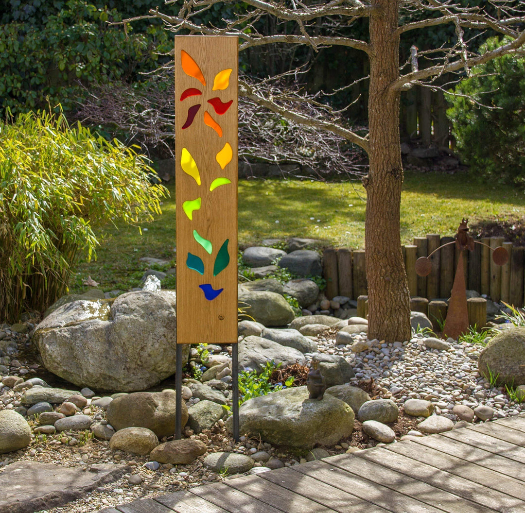Gartenskulptur aus Holz und Glas. Gartendekoration als Unikate handgefertigt und wetterfest