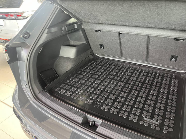 AZUGA Gummi Kofferraumwanne Premium Antirutsch passend für VW Tiguan ab 2/2024 (hoher Boden)/für Cup