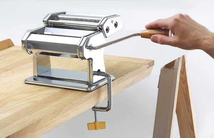 axentia Nudelmaschine verchromt, Pasta-Maker für Lasagne-Platten, Spaghetti oder Bandnudeln, manuell