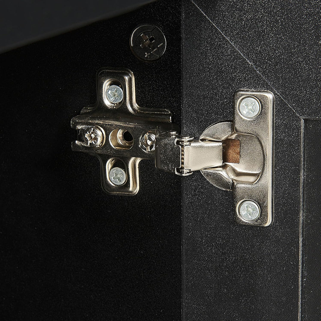 Beliani TV-Schrank Rattan schwarz/beige 2 Türen 150 x 40 x 52 cm modern Opoco