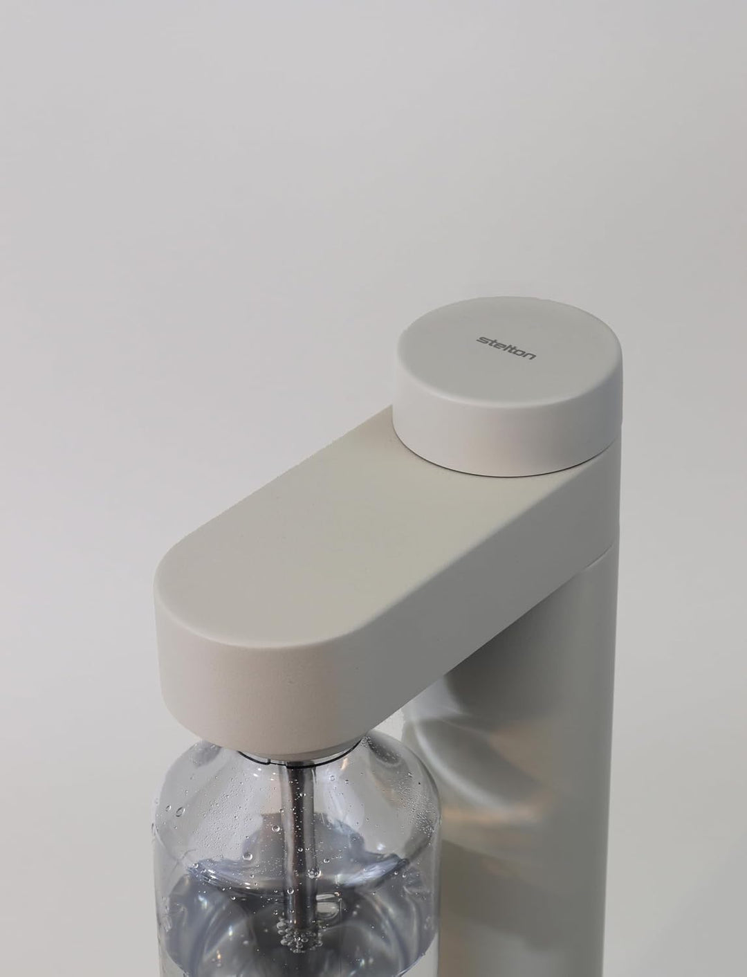 Stelton Brus Wassersprudler mit Flasche, Premium Carbonator für Wasser mit CO2 - Einstellbare Sprude