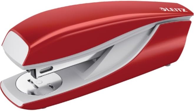 Leitz Büroheftgerät für 30 Blatt, Tacker aus Metall mit Kunststoffelementen, Inkl. 200 Heftklammern,