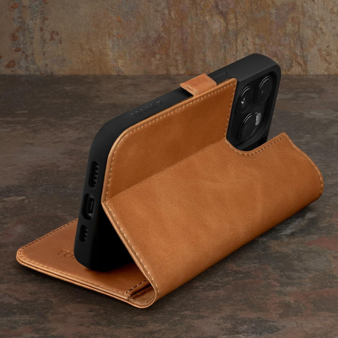 TORRO Hülle kompatibel mit iPhone 15 Pro – Premium Lederhülle mit Standfunktion und Kartenfächern (k