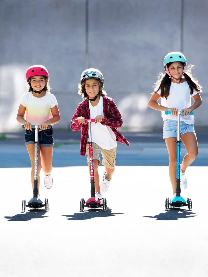 Micro Kickboard Maxi Deluxe Scooter, faltbar, LED, 3 Räder, Lean-to-Steer, Schweizer Design, mit bew
