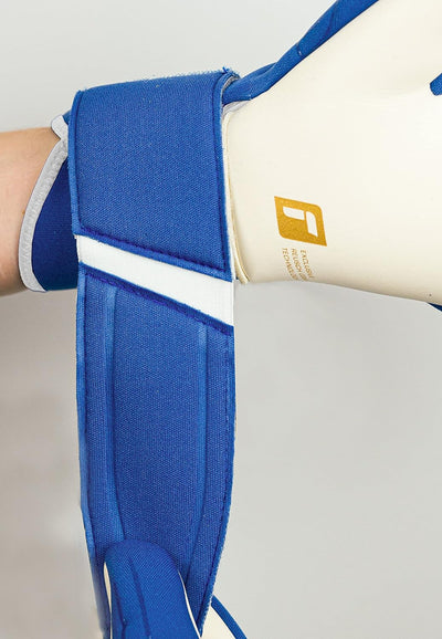 Reusch Herren Arrow Unisex Torwarthandschuhe mit Innennaht Schnitt und Grip Gold X Belag, Geeignet f