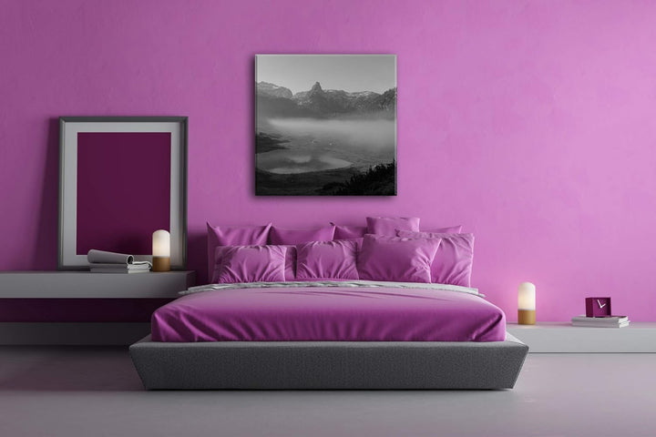 Funtensee im Nebel im Format: 70x70 Effekt: Schwarz&Weiss als Leinwandbild, Motiv auf Echtholzrahmen