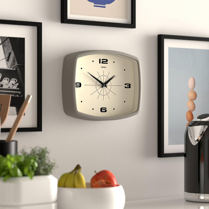 JONES CLOCKS® Movie Wanduhr | Retro rechteckige Uhr | 25cm | Grau | Cooler Designer-Look für Küche,