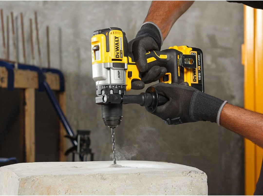 Dewalt 18 Volt 3-Gang Akku-Bohrschrauber DCD991NT (3-Gang Vollmetallgetriebe, bürstenloser Motor, 11