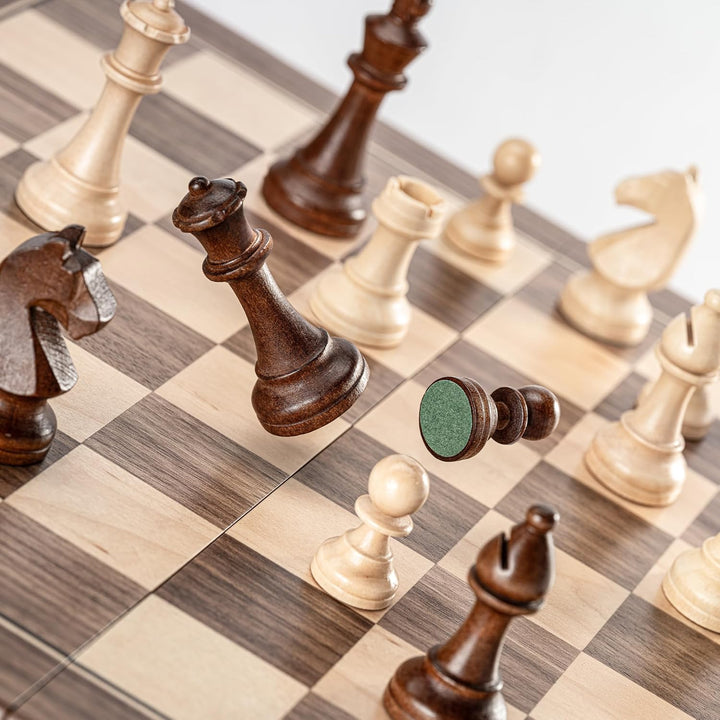 A&amp;A Magnetic Wooden Chess Set, 38.1 cm, Folding Board, 7.6 cm, King Height German Knight Staunton Ch