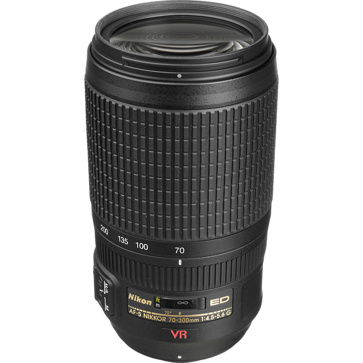 Nikon AF-S Zoom-Nikkor 70-300mm 1:4,5-5,6G VR Objektiv (67mm Filtergewinde, bildstabilisiert)