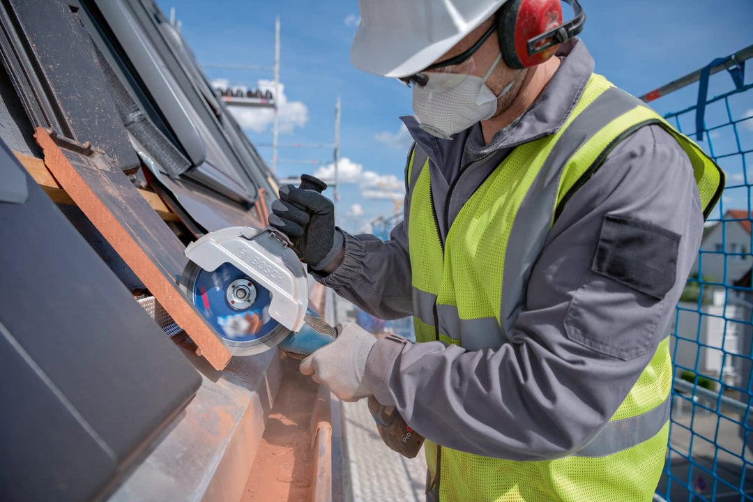 Bosch Professional Akku-Winkelschleifer GWS 18V-180 PC (230 mm Schnitttiefe, ohne Akkus und Ladegerä