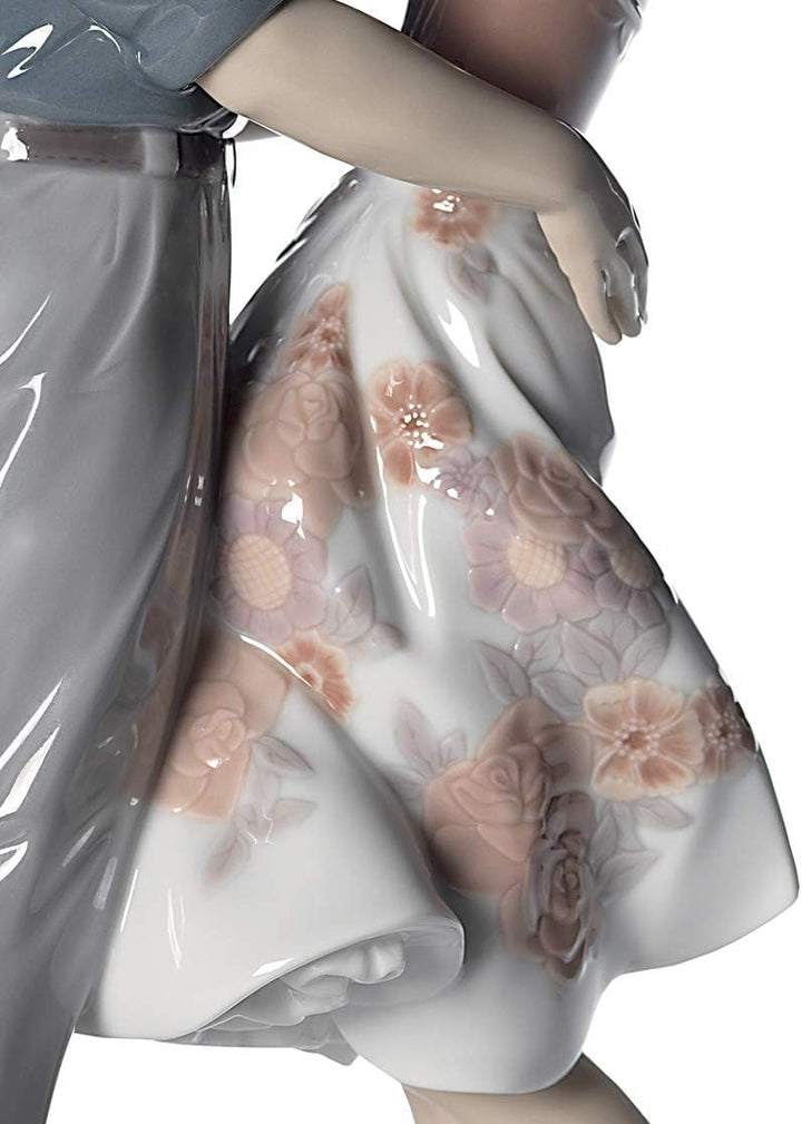 LLADRÓ Paar Figur Beglückende Begegnung. Paar. Porzellan.