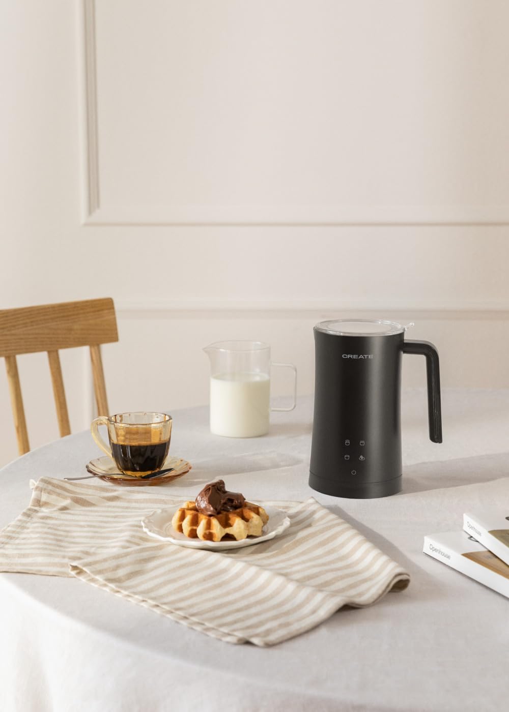 CREATE/MILK FROTHER STUDIO/Elektrischer Milchaufschäumer Schwarz/Touchscreen, 4 Automatikprogramme,