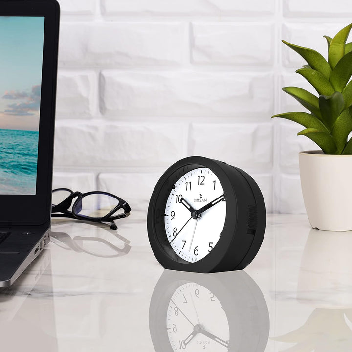 SIMSAM Wecker Analog ohne Ticken mit Batterie, Licht (Schwarz-Weiss), Schwarz-weiss
