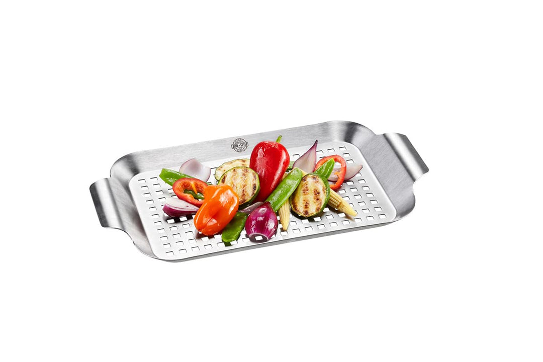 GEFU Grillpfanne BBQ klein – Edelstahlpfanne mit Lüftungsschlitzen | Für Gemüse, Fisch & Meeresfrüch