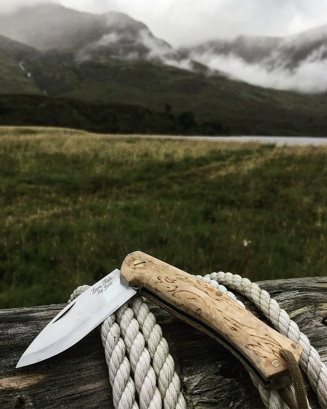 Casström Lars Falt Slip Joint Messer Curly Birch/Scandi