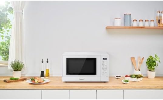 Panasonic NN-GT45KWSUG Mikrowellen-Wechselrichter mit Grill, 24 Automatikprogramme, Junior Menü, Feu