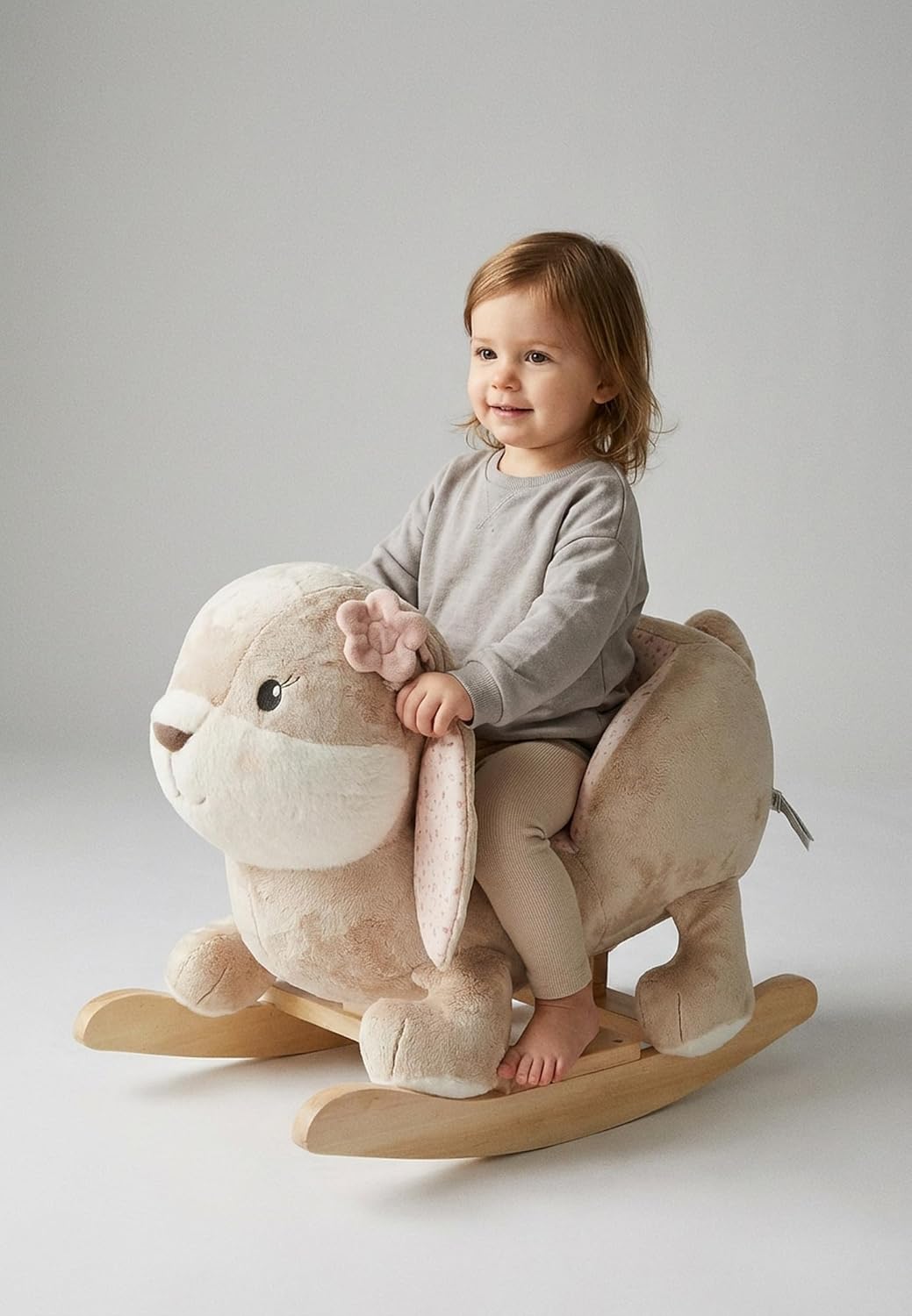 Sterntaler Schaukeltier Hase Hanni - Schaukelpferd aus Flausch &amp; Holz - weiche Sitzfläche - Spielzeu