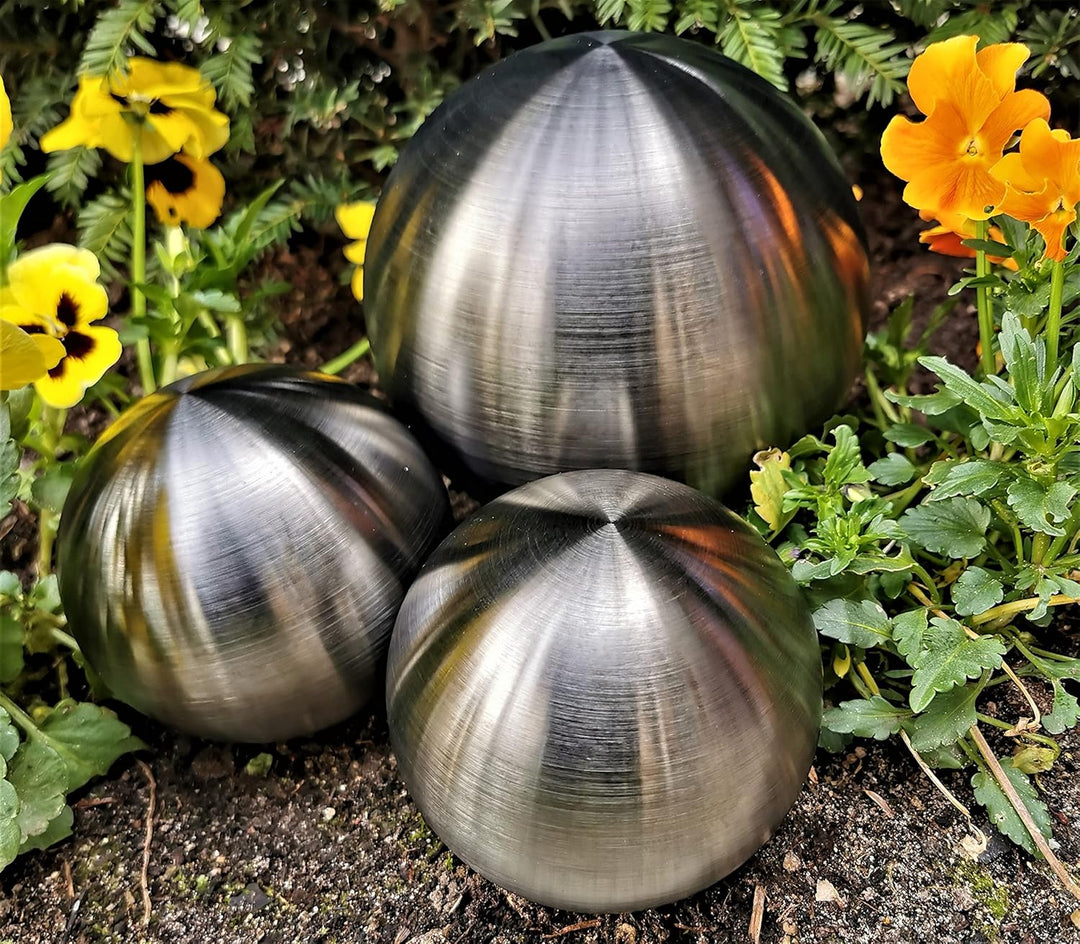 Dekokugel schwarz matt gebürstet 3er Set 15-10-10 cm aus Edelstahl Kugel Dekorationskugel Gartenkuge