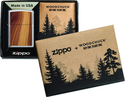 Zippo 29900 Woodchuck Feuerzeug mit Zedern-Motiv, Winddicht, Chrom, reguläre Passform