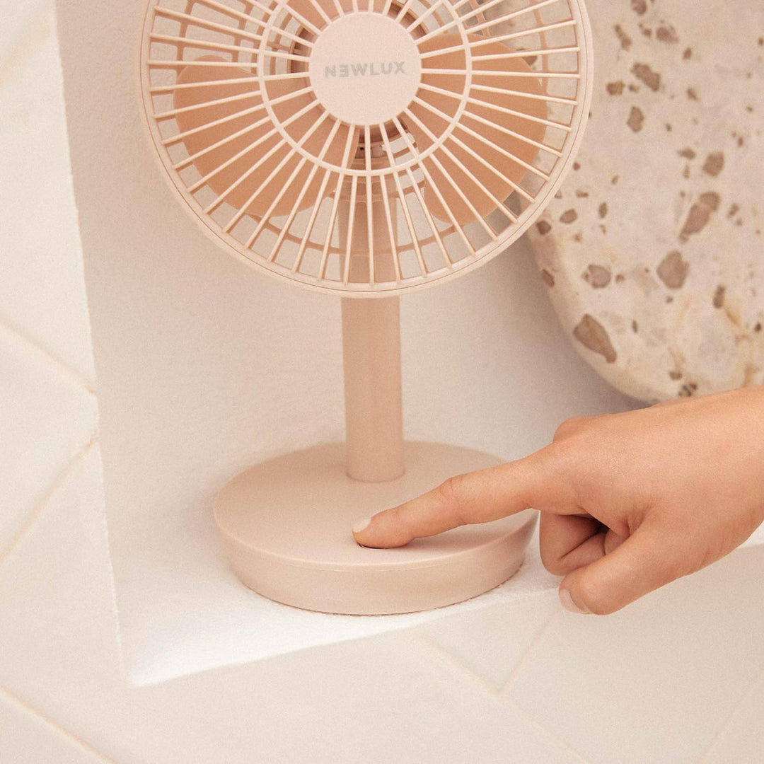 Newlux - Tischventilator USB Windpure Desk W300 mit 4 Gelängen, schwenkbarer Kopf, Lithium-Akku bis