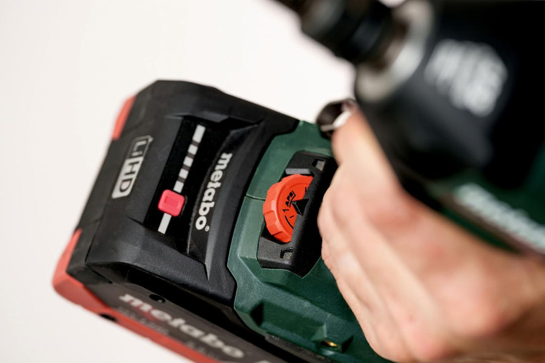 metabo Akku-Schlagschrauber SSW 18 LTX 550 BL - 18 V, 550 Nm, 1/2" Aussenvierkant, 2.800 U/min, 12 S