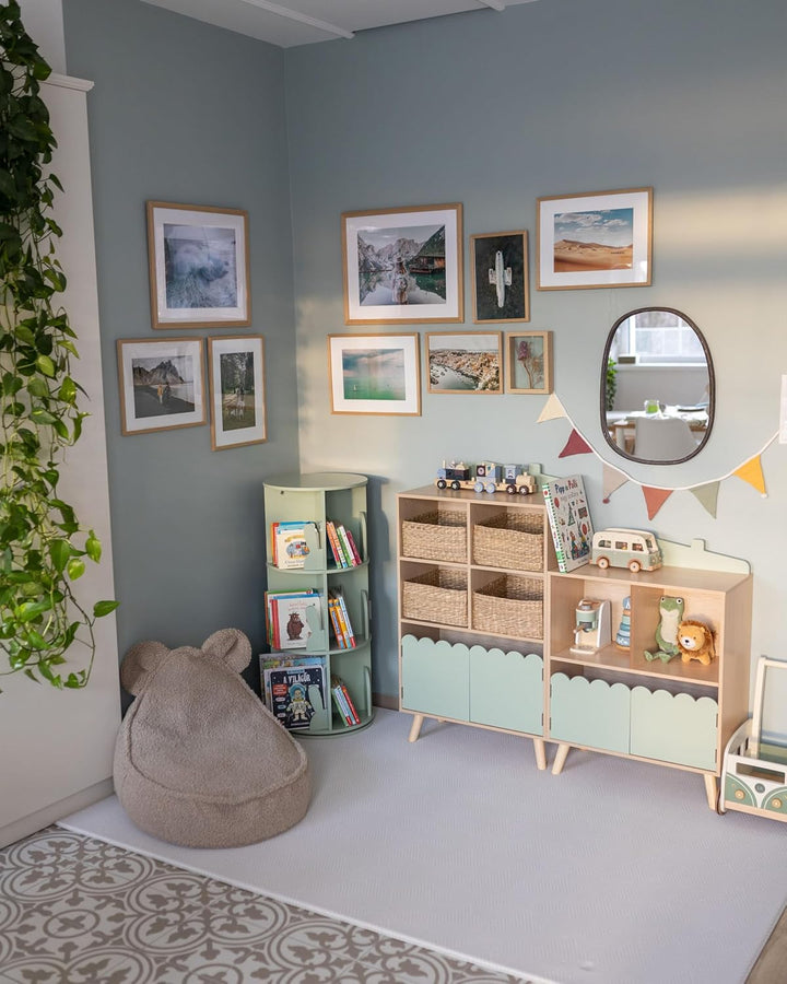 Beliani Drehbares 3-Ebenen-Bücherregal MDF Kinderzimmer Hasenmotiv Hellgrün Caney